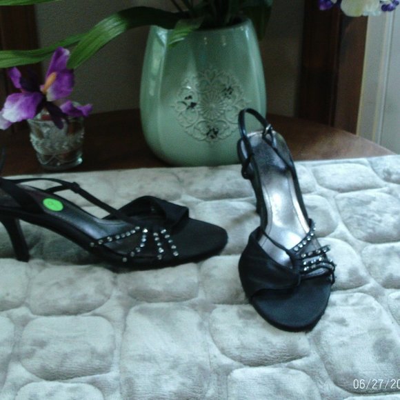 Wabbduo Shoes - Dressy heeled sandals 9M